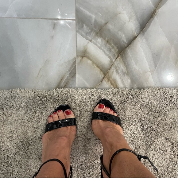 Christian Louboutin Soula Loubi Queen Limited Edition Swarovski Crystal Sandal - Picture 10 of 13